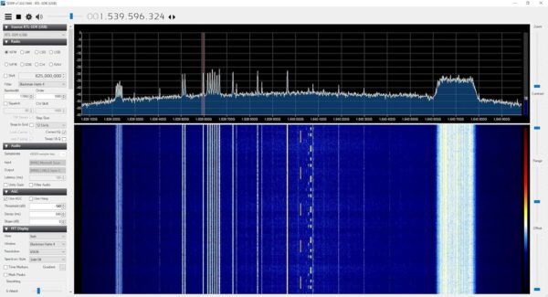 Активна патч-антена L-діапазону 1525-1660 МГц для прийому супутників Inmarsat та Iridium