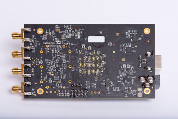 bladerf-xa9 (1) bladeRF 2.0 micro xA9 SDR 47 МГц-6 ГГц