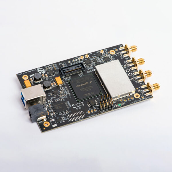 bladerf-xa9 (2) bladeRF 2.0 micro xA9 SDR 47 МГц-6 ГГц